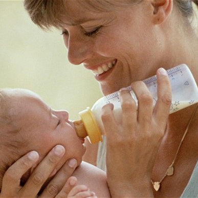 Baby milk ‘should have health warnings that breast is best’