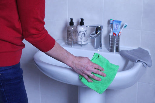 Greener Cleaner Bathroom & Shower Kit (2 Cloths)